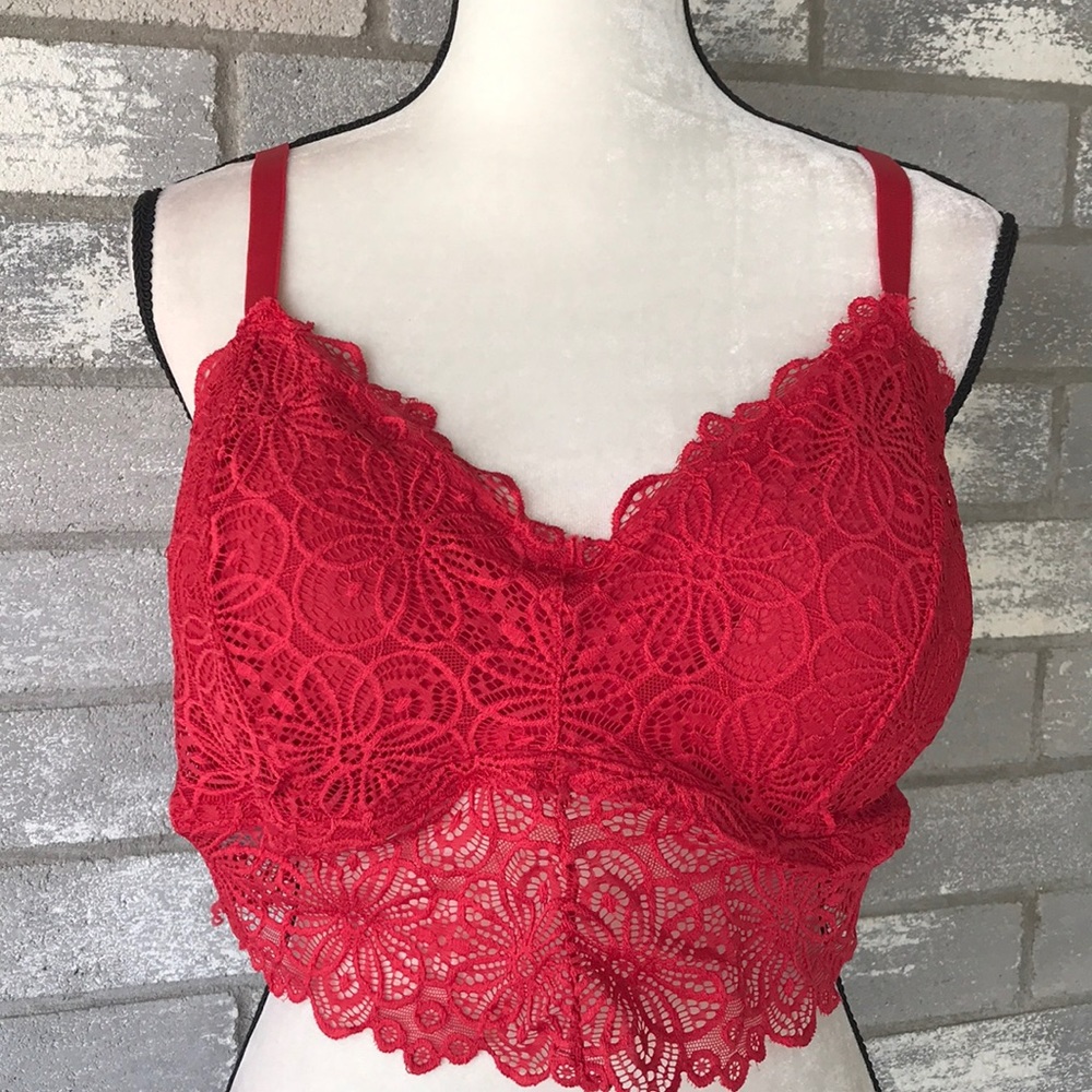 Delta Burke red lace Bralette size 3XL